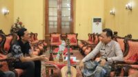 gitar bambu